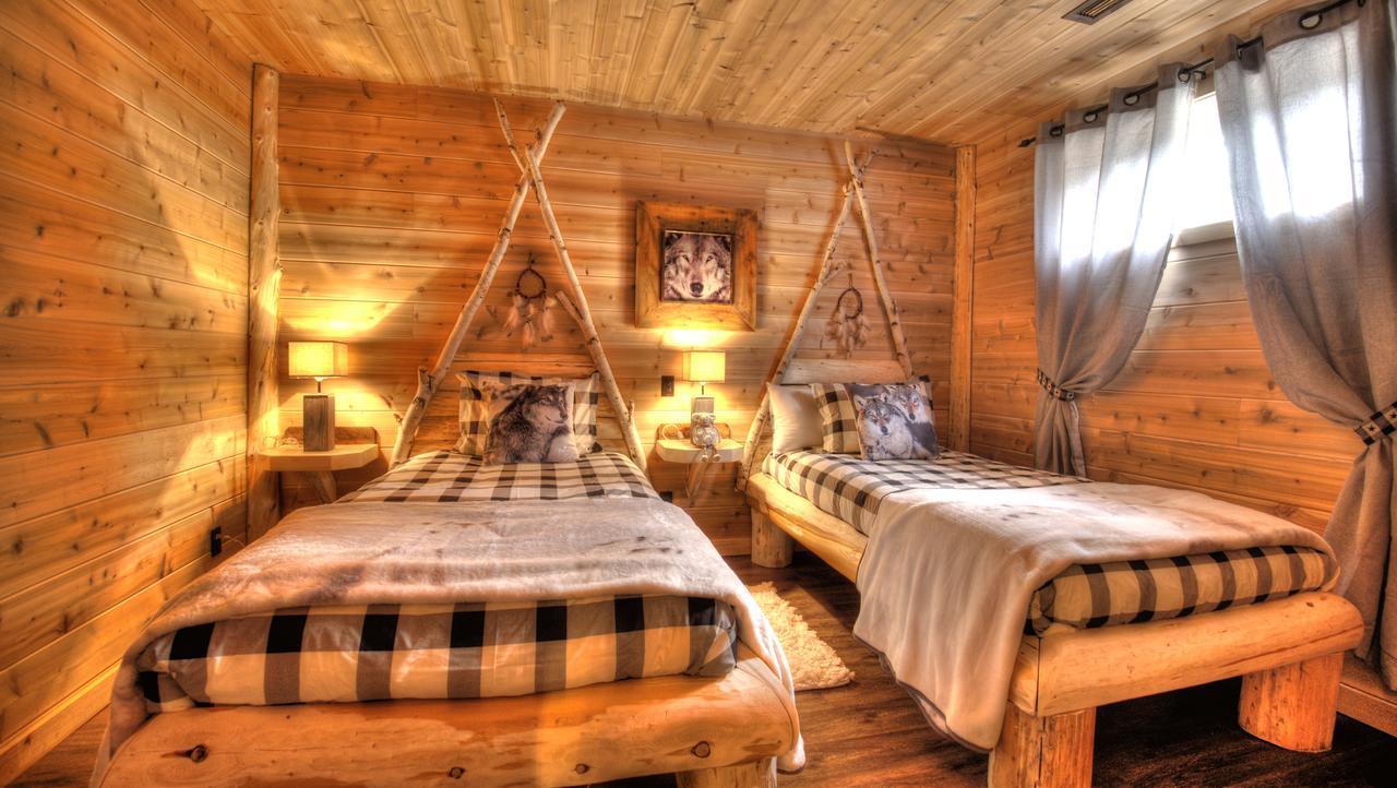 Le Bivouac - Les Chalets Spa Canada ลามัลแบ ภายนอก รูปภาพ